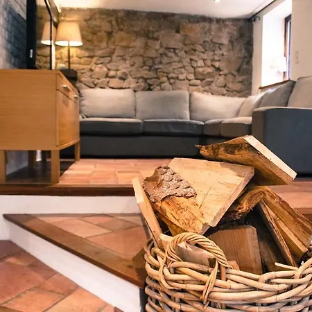 Le Bois D'repiat, Un Lieu Calme Et Reposant 那慕尔